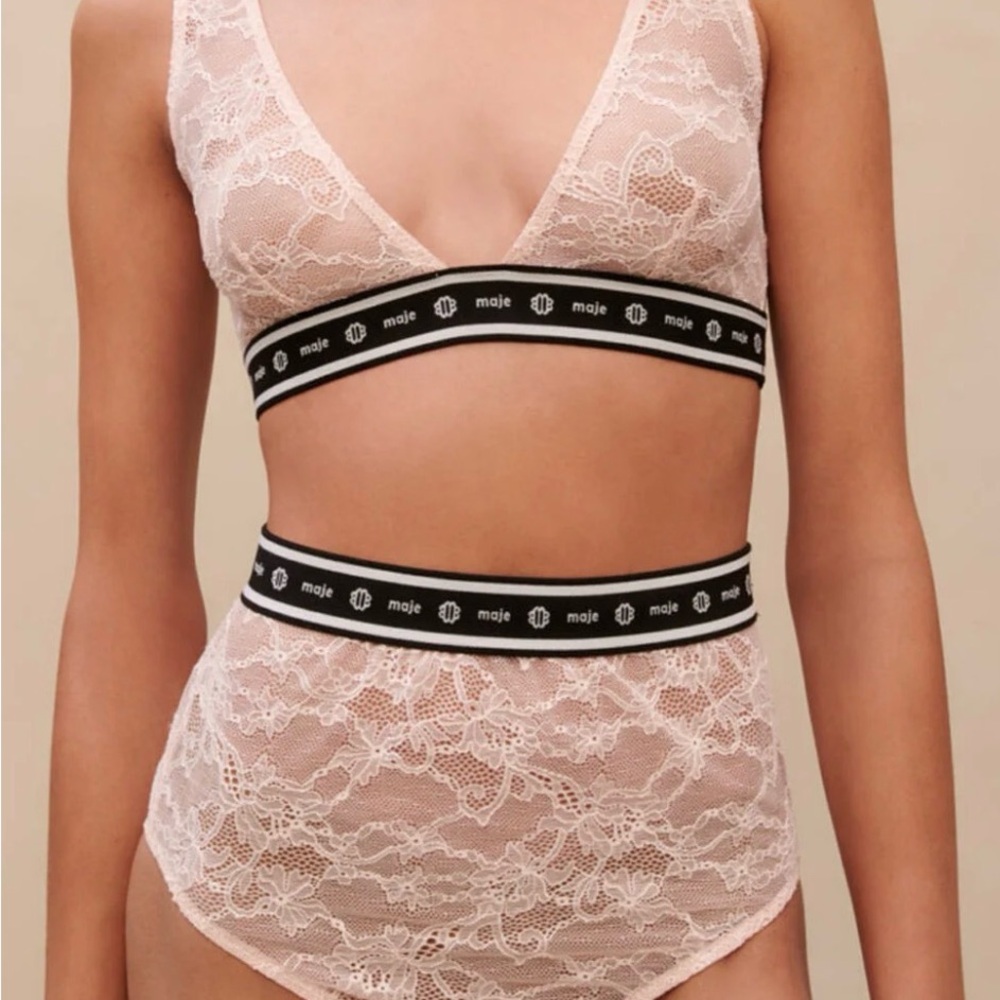 NWT Very Sexy 2 piece Pink Lace Bralette & Panties